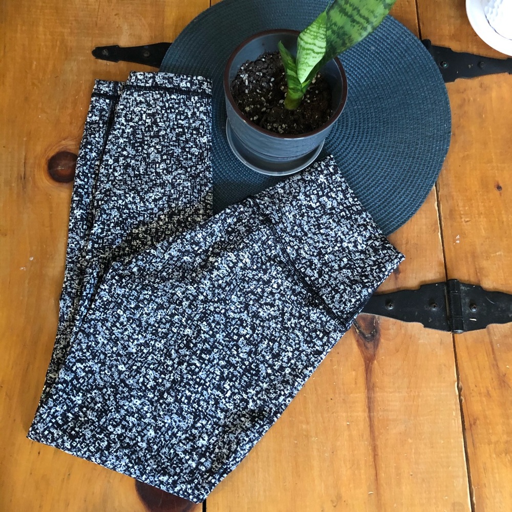 Lululemon leggings 25”